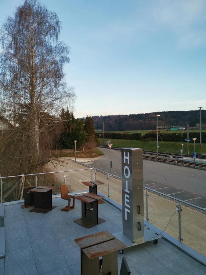 Hotel16 By Messe & Stadion Suisse In Minuten & Late Check-In Schupfen Exterior photo