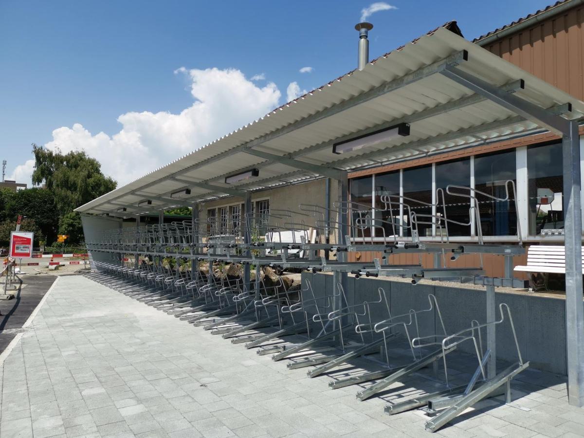 Hotel16 By Messe & Stadion Suisse In Minuten & Late Check-In Schupfen Exterior photo